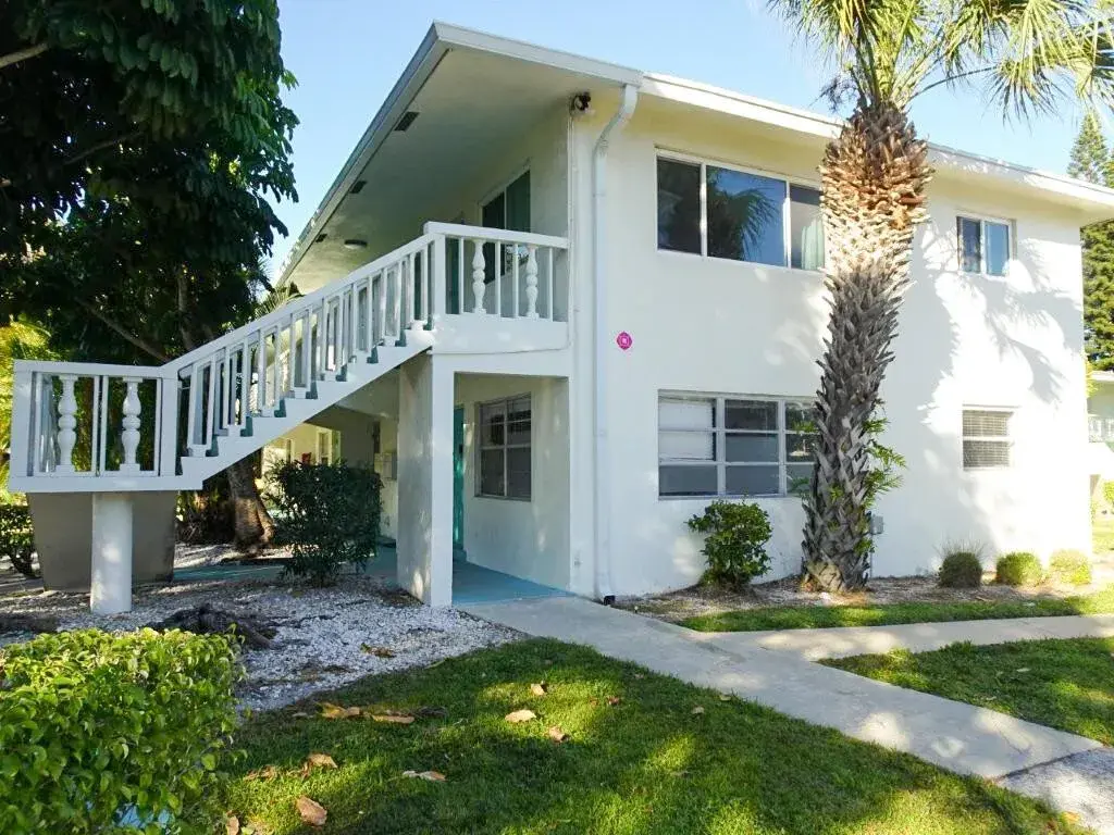 2 bedroom 1 bath Residential for sale at 316 SE 1st Street # 5c, Boynton Beach FL 33435