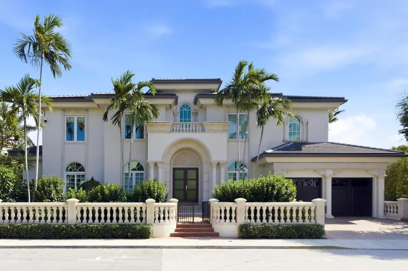 5 bedroom 5 bath Residential for sale at 254 Atlantic Avenue, Palm Beach FL 33480
