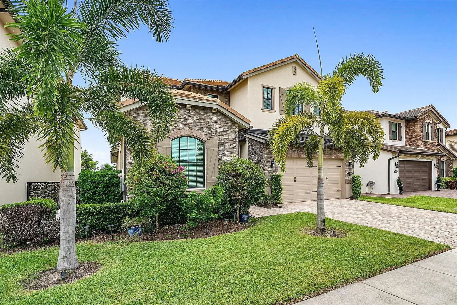 8884 Grand Prix Lane, Boynton Beach FL 33472