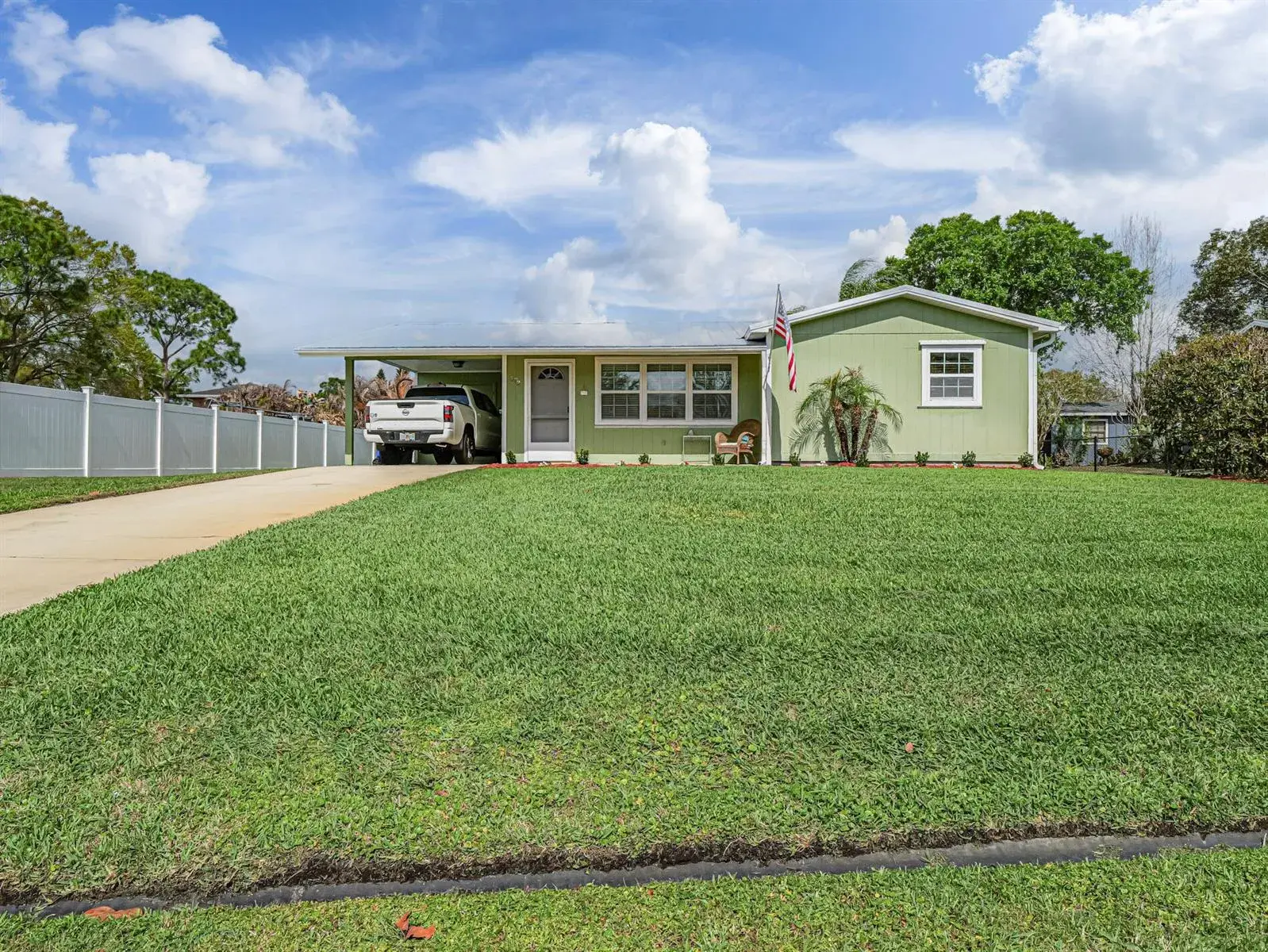 573 Autumn Terrace, Sebastian FL 32958