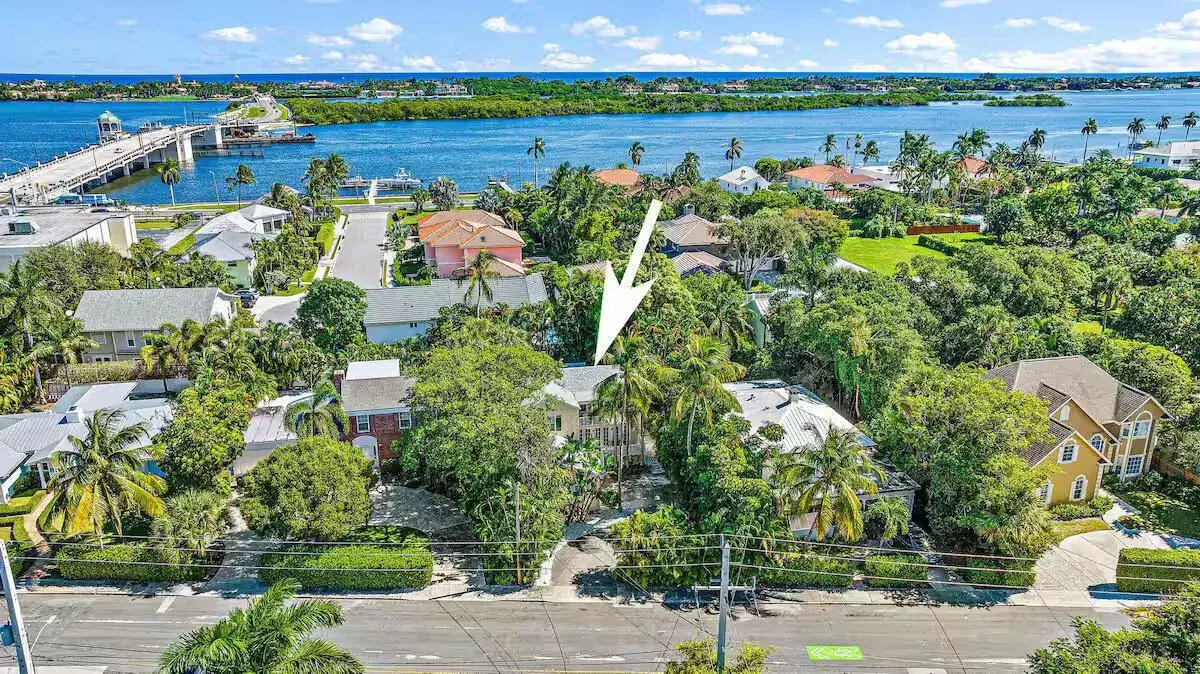 4110 Washington Road, West Palm Beach FL 33405