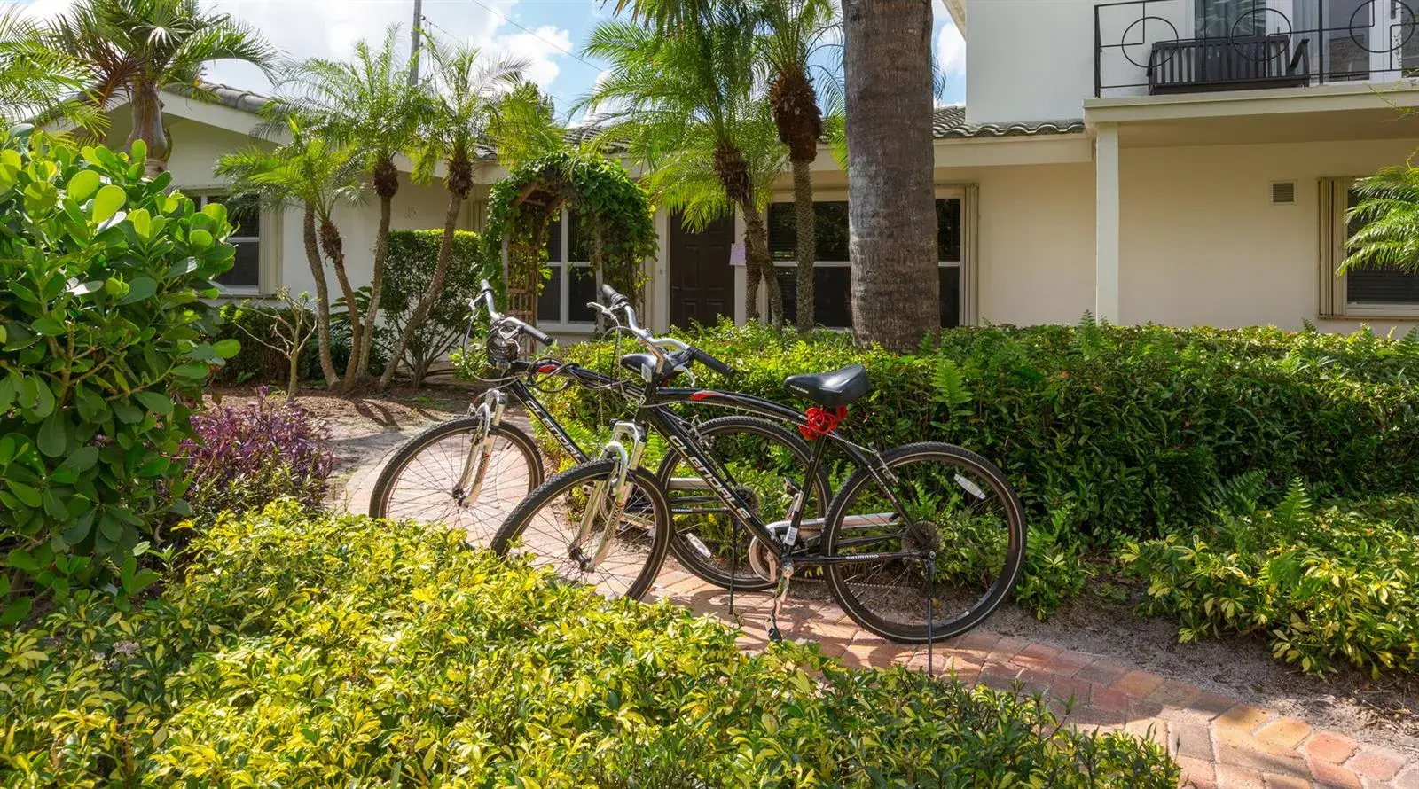 2003 Bay Drive, Pompano Beach FL 33062