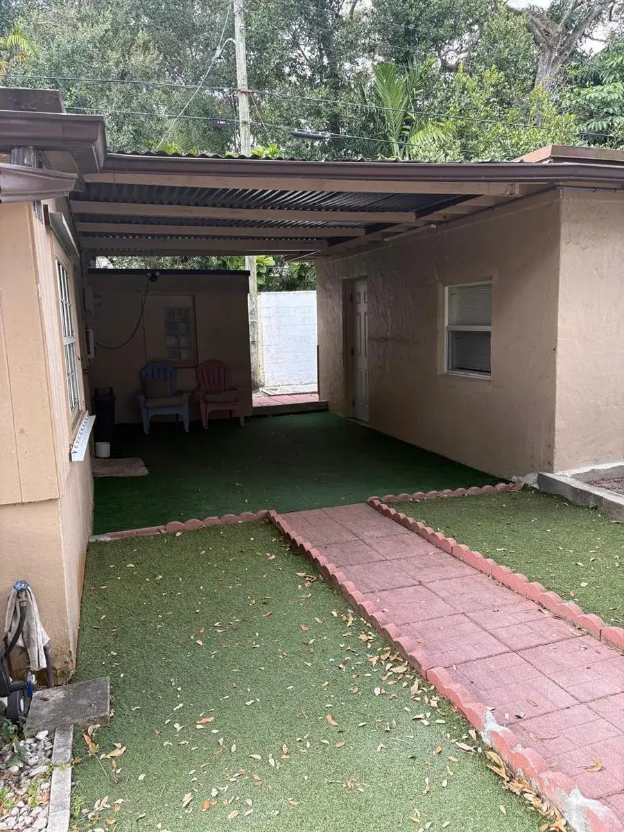 1 bath Residential Lease for rent at 4100 N 32nd Court # 3, Hollywood FL 33021