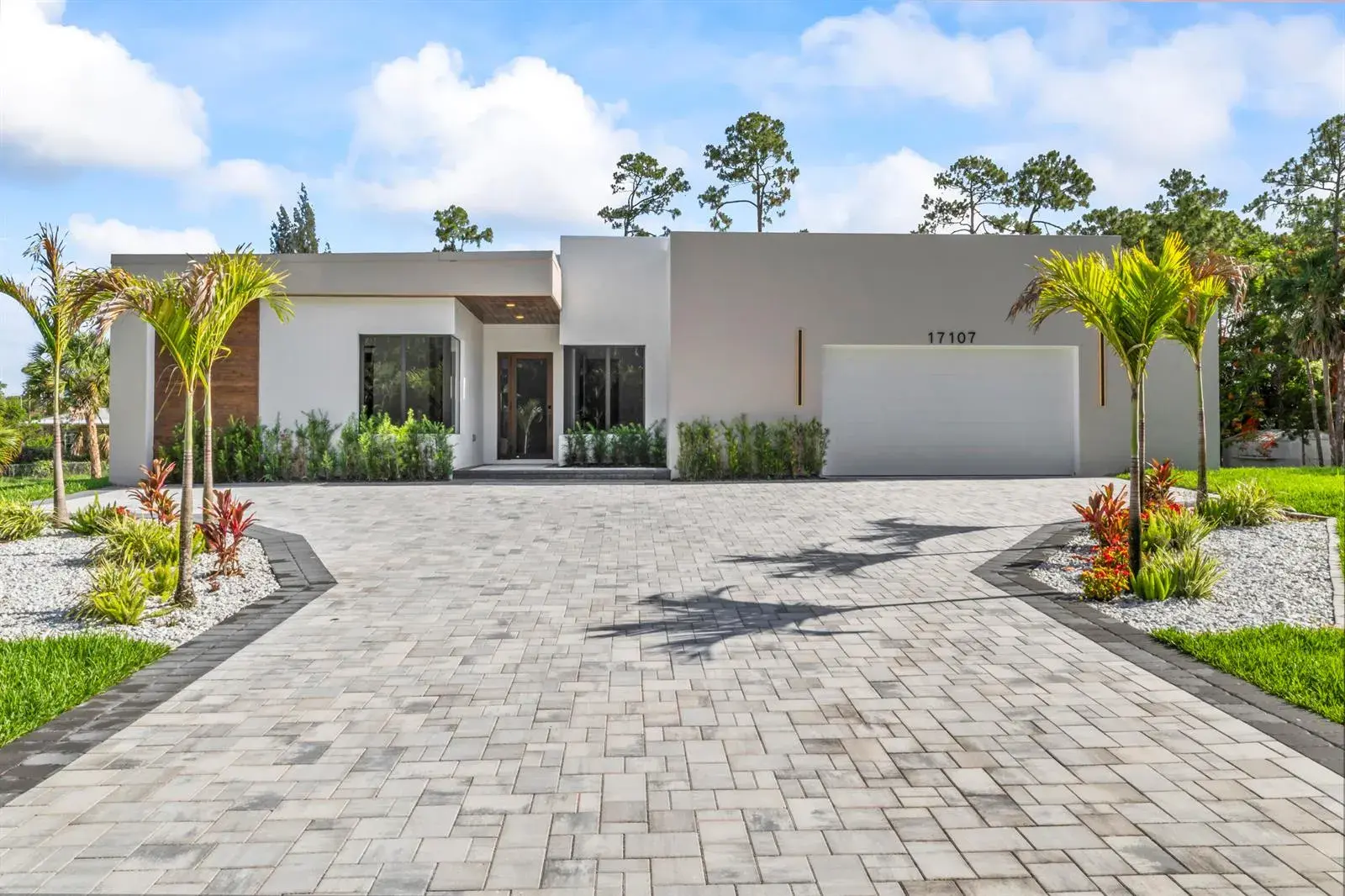 17107 W Sycamore Drive W, FL 33470