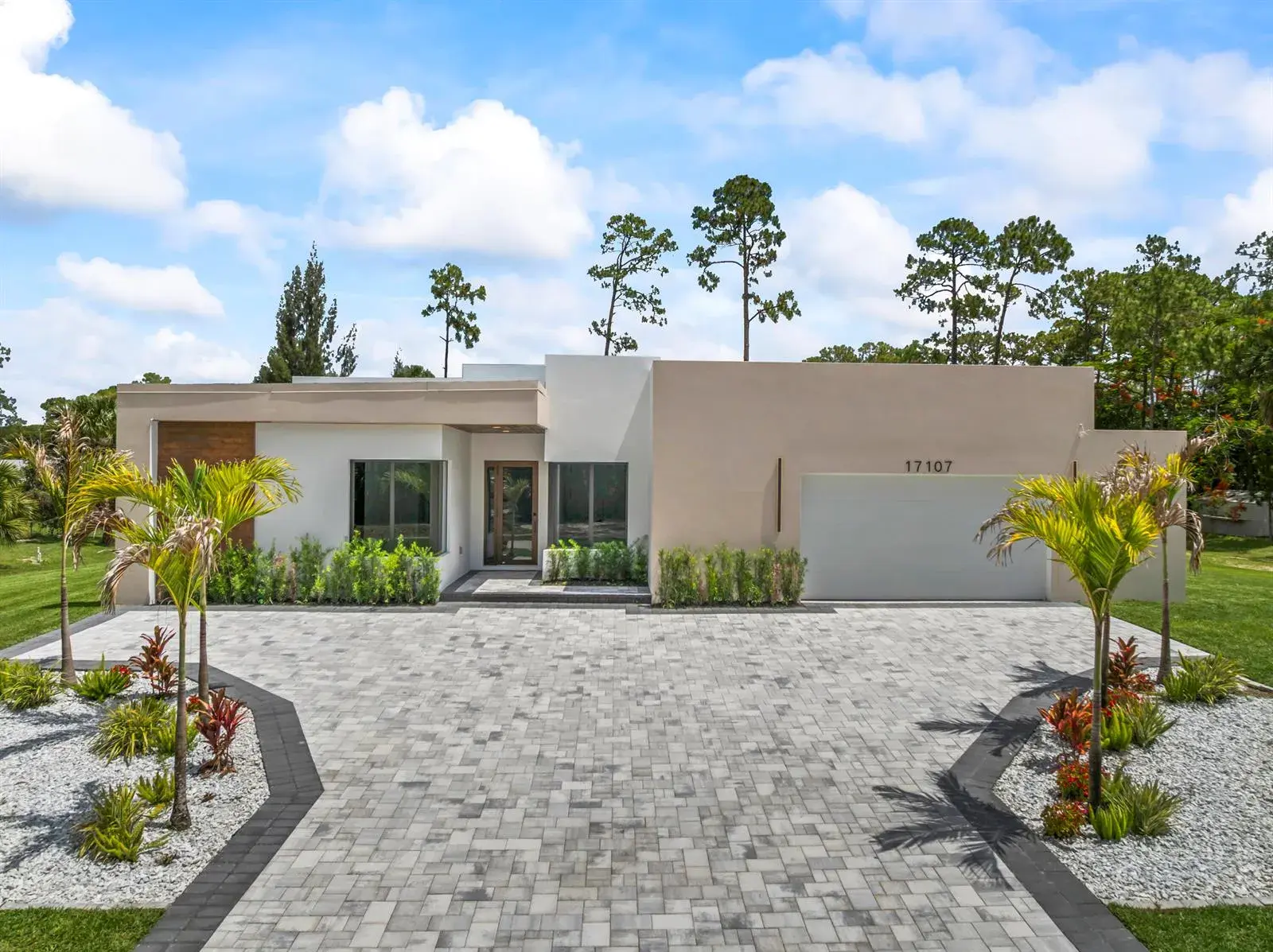 17107 W Sycamore Drive W, FL 33470
