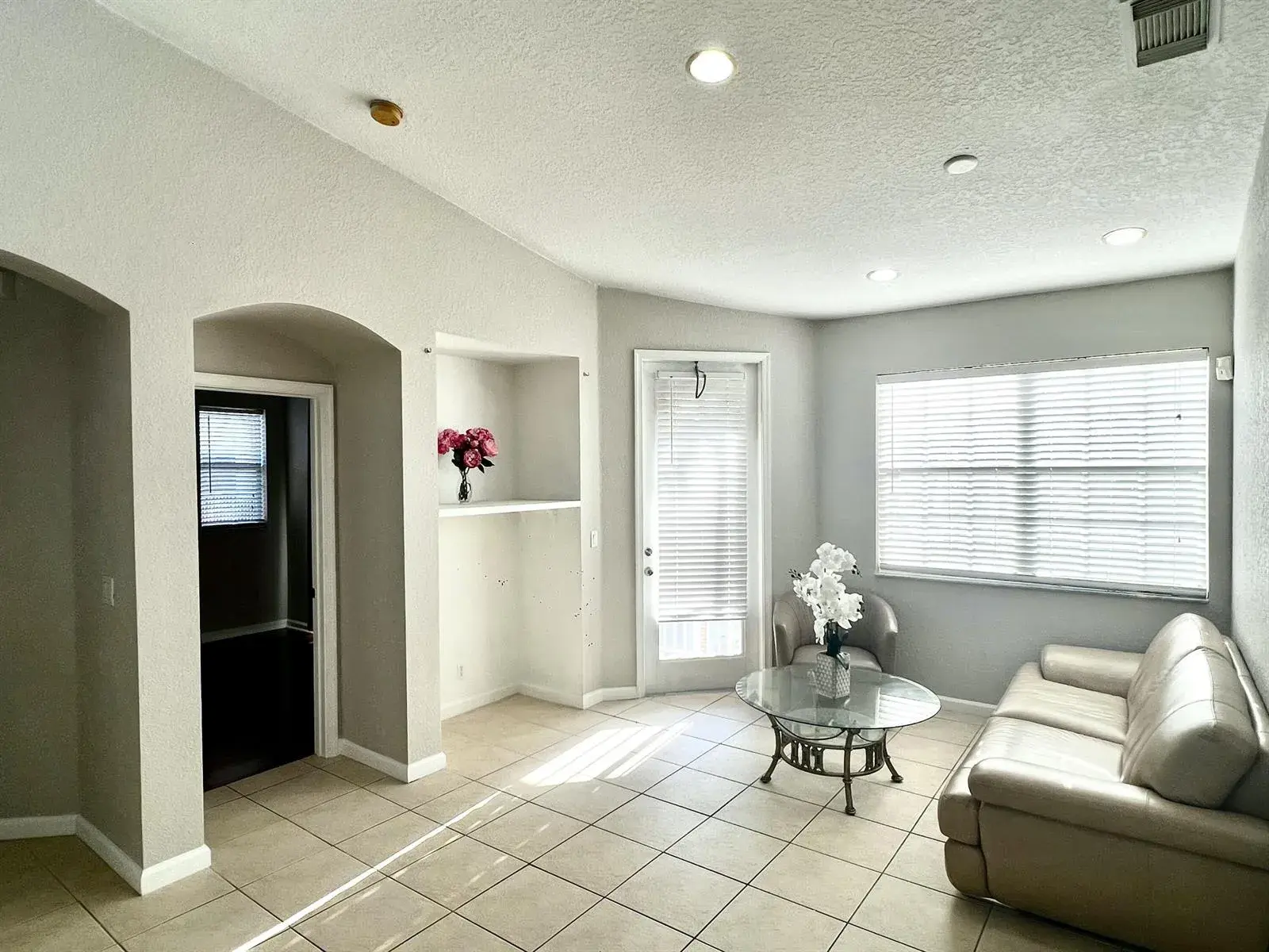 2900 Carvelle Drive, Riviera Beach FL 33404