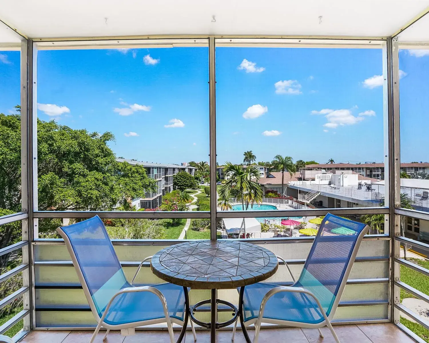 1 bedroom 1 bath Residential for sale at 16801 NE 13th Avenue # 308, Miami FL 33162