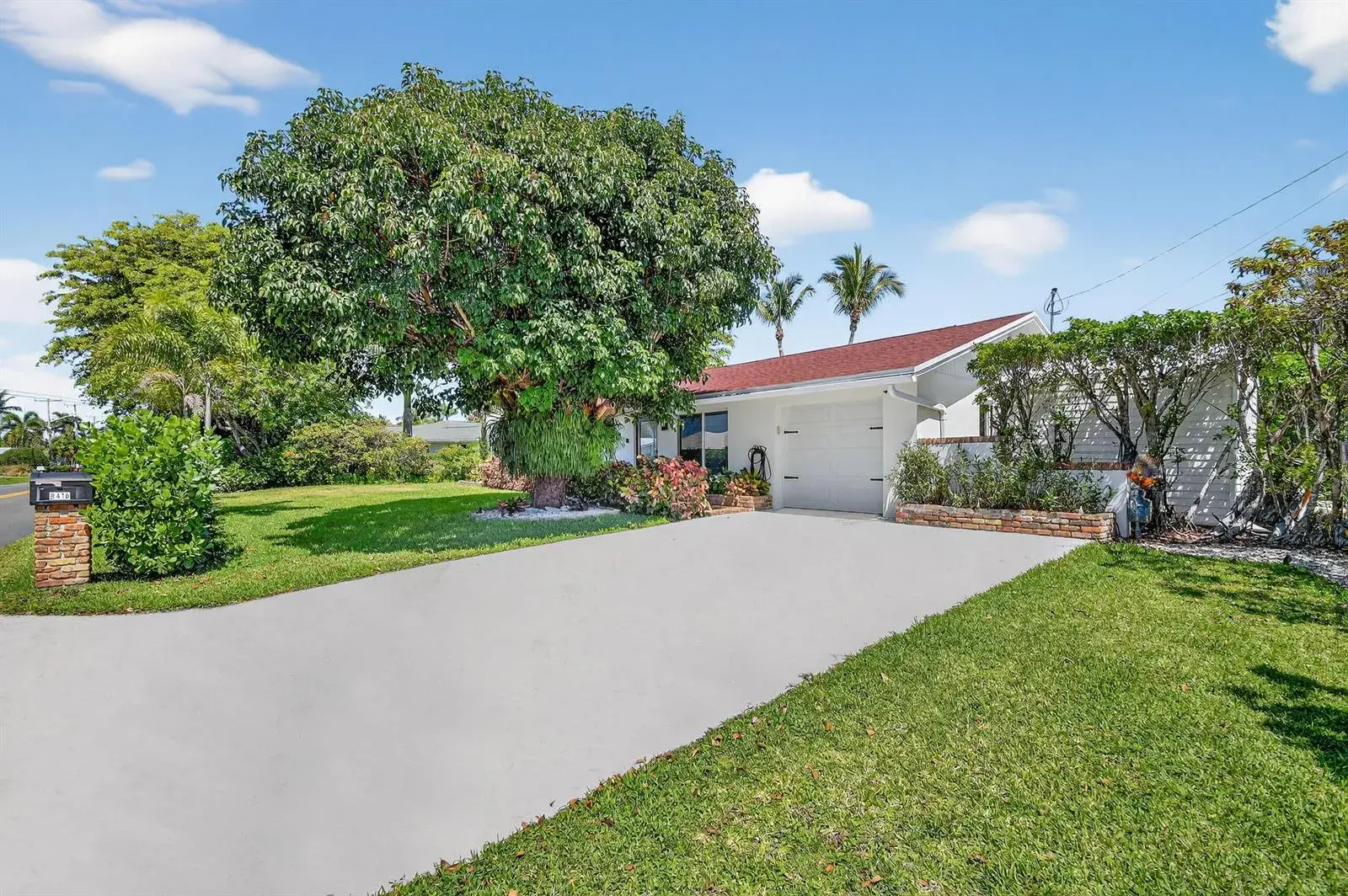 4 bedroom 3 bath Residential for sale at 8416 Pine Tree Lane, West Palm Beach FL 33406