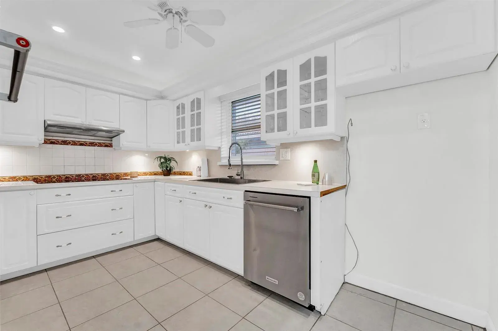 5921 NE 15th Avenue, Fort Lauderdale FL 33334