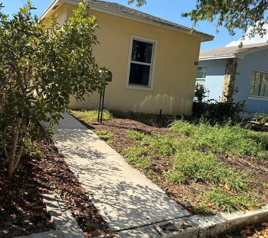 611 N F Street, FL 33460