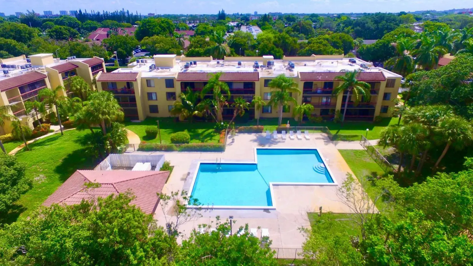 737 SE 1st Way # 306, Deerfield Beach FL 33441