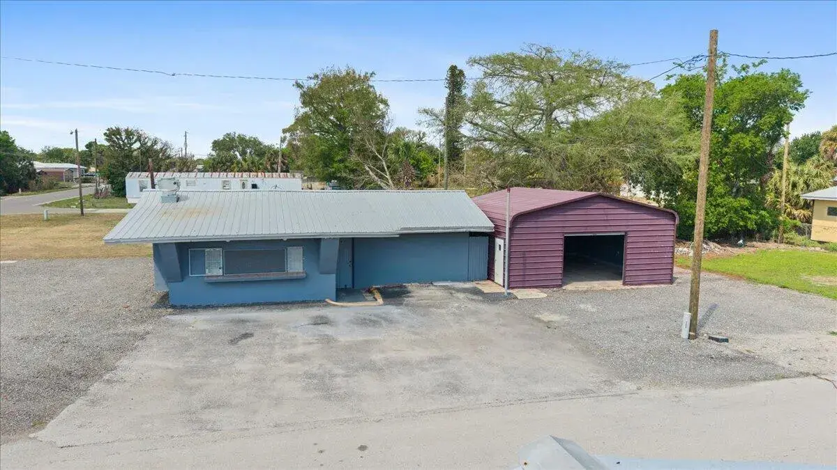 Commercial Sale for sale at 1023 Lee Street, Moore Haven FL 33471