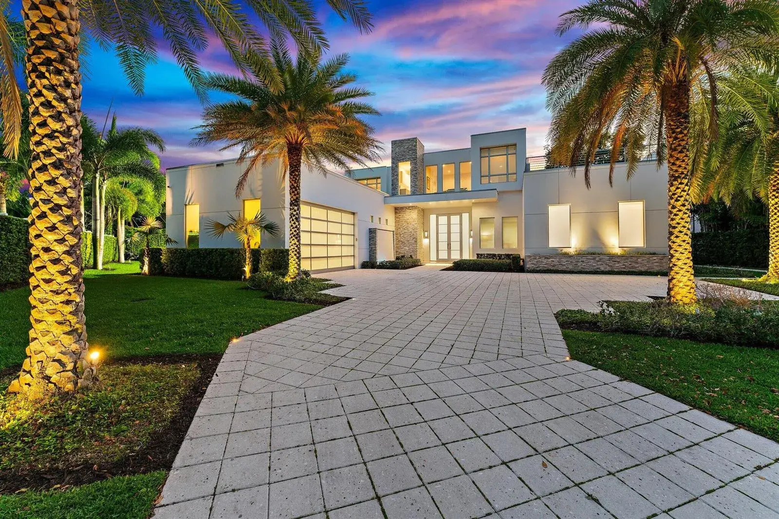5 bedroom 5 bath Residential for sale at 2162 Radnor Road, North Palm Beach FL 33408