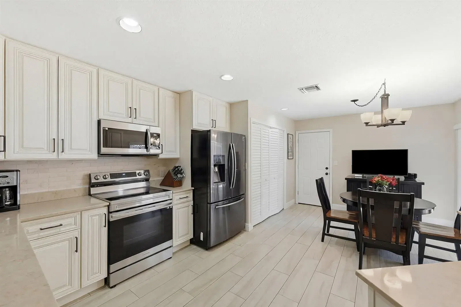 4115 Carriage Drive # P2, Pompano Beach FL 33069