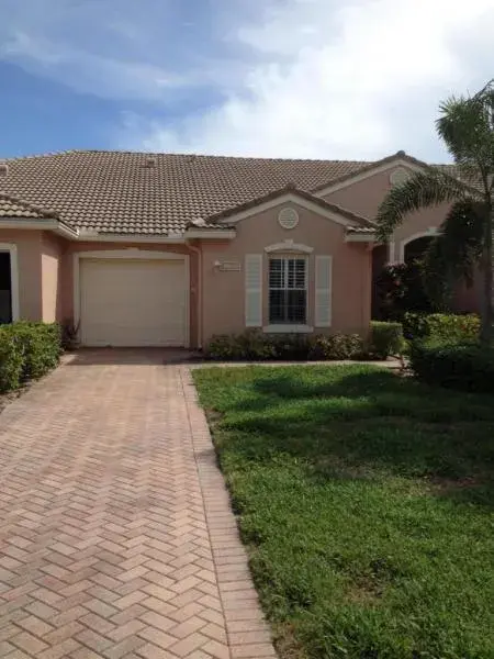 2 bedroom 2 bath Residential for sale at 8432 Cargill Point, West Palm Beach FL 33411