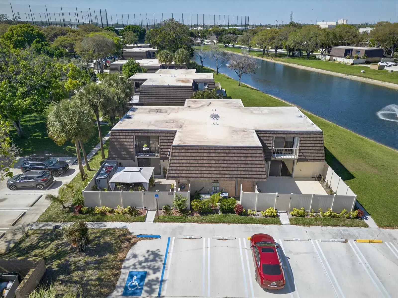 7811 78th Way, West Palm Beach FL 33407