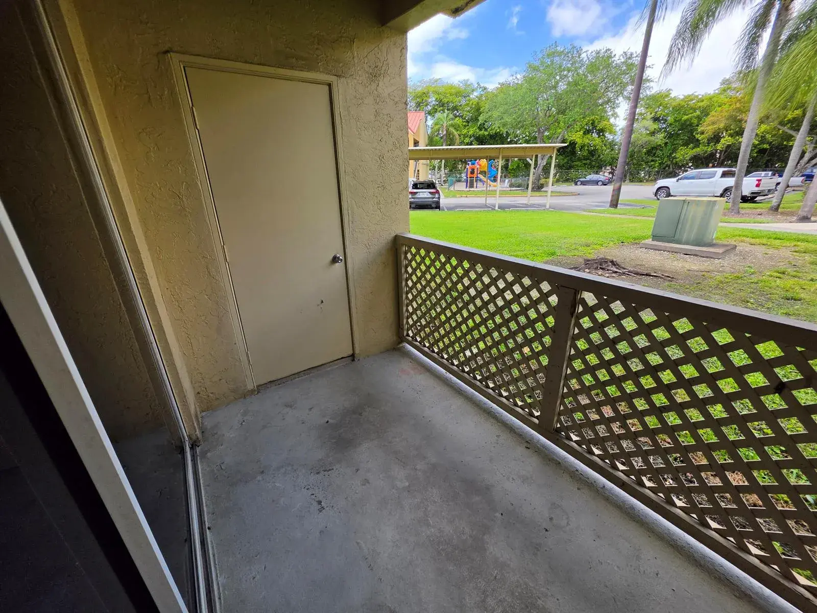 18340 NW 68th Avenue # F, Hialeah FL 33015
