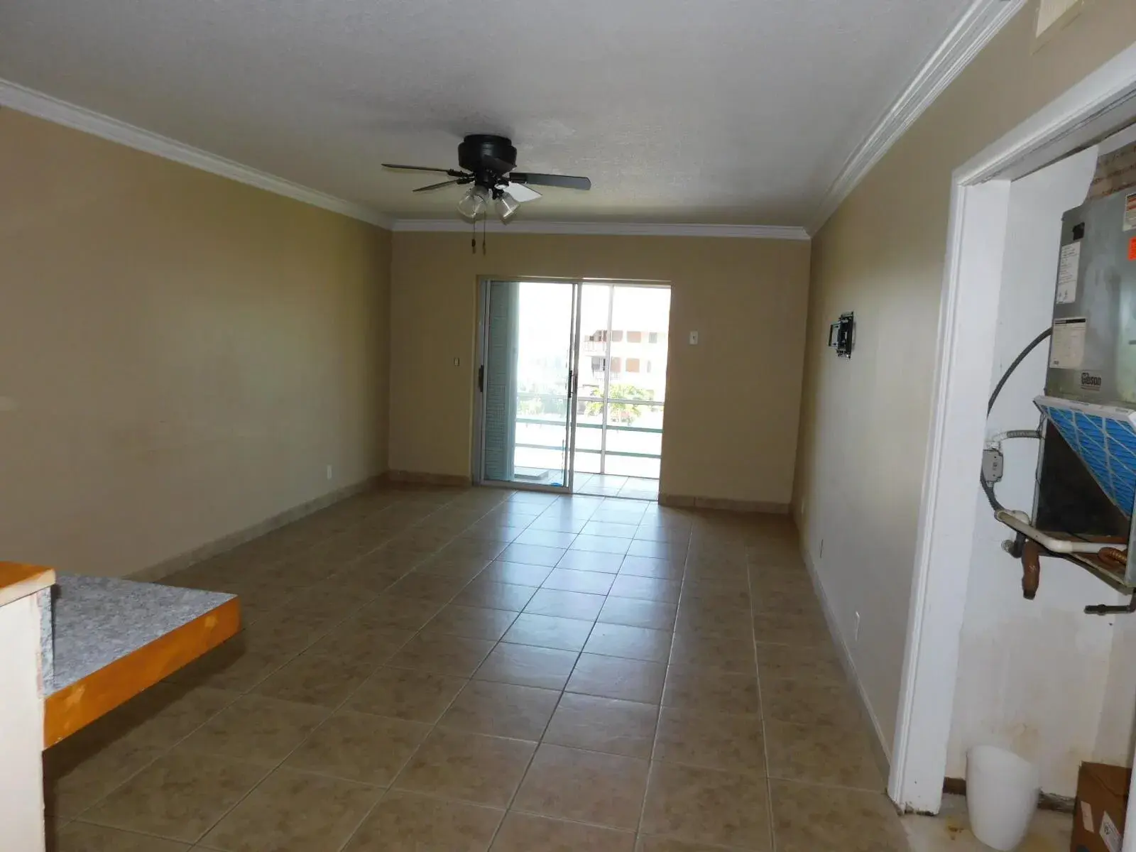 1 bedroom 1 bath Residential for sale at 4770 NW 10 Court NW # 306, Plantation FL 33313