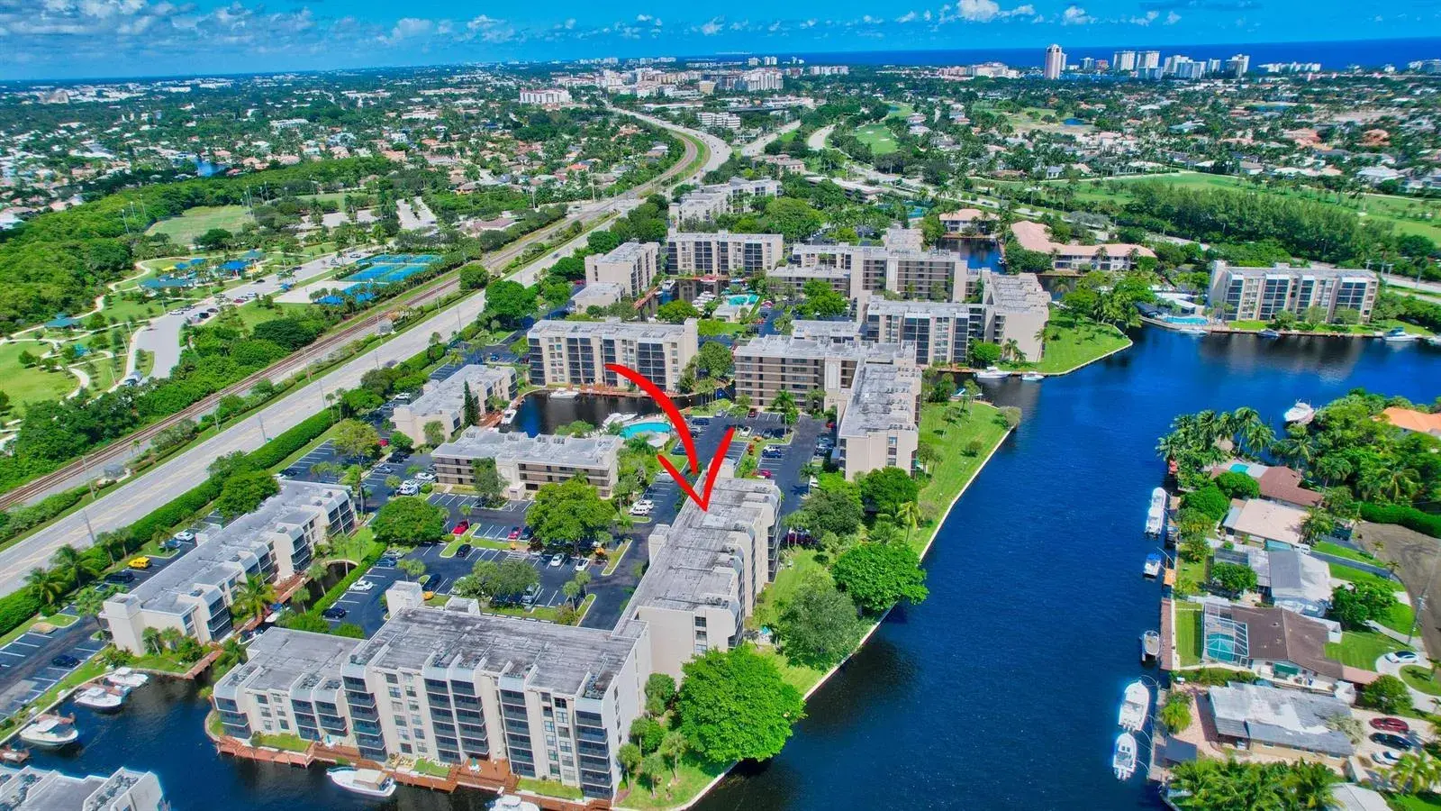 2 bedroom 2 bath Residential for sale at 14 Royal Palm Way # 2050, Boca Raton FL 33432