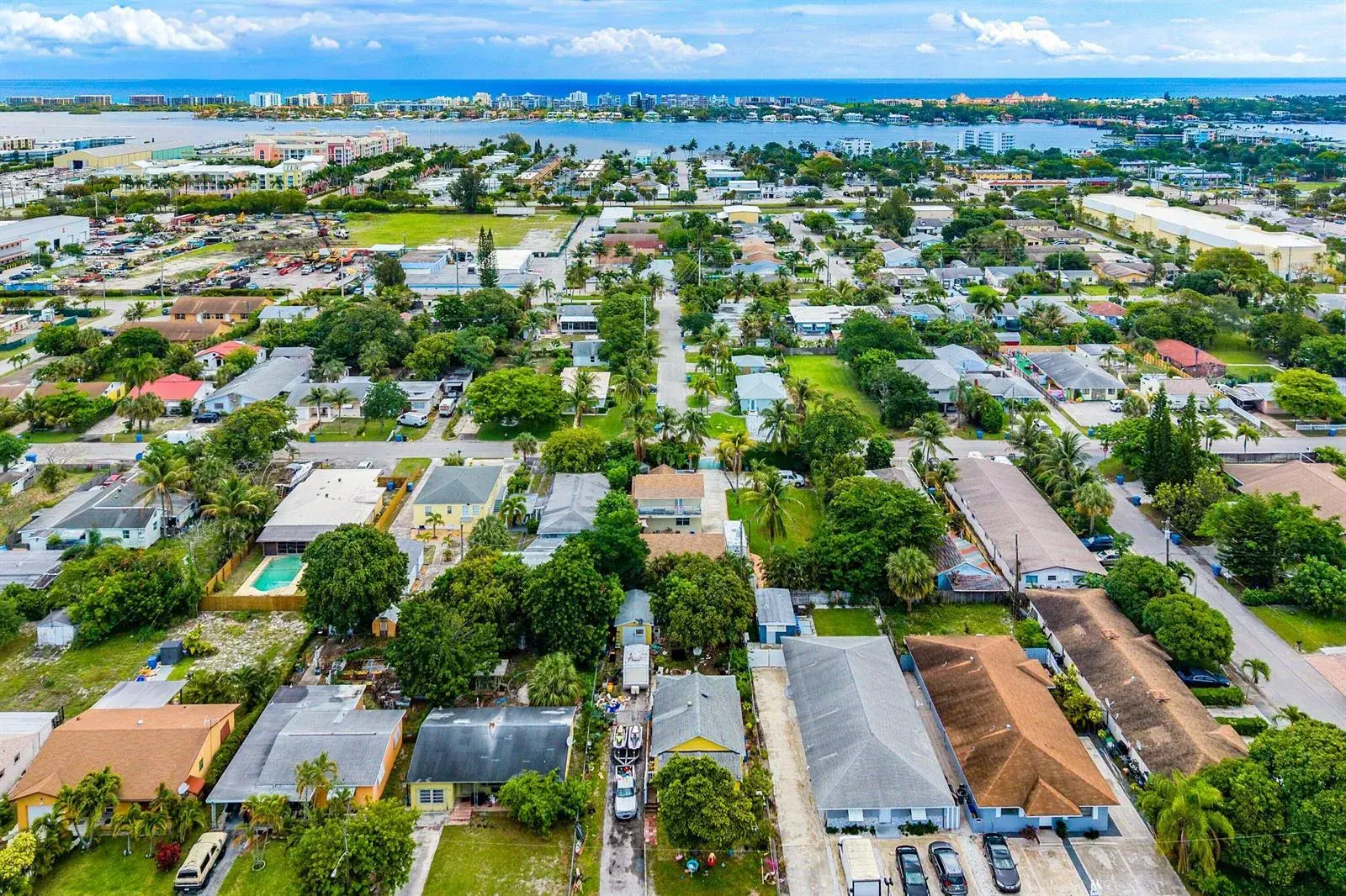 613 N 5th Street, Lantana FL 33462