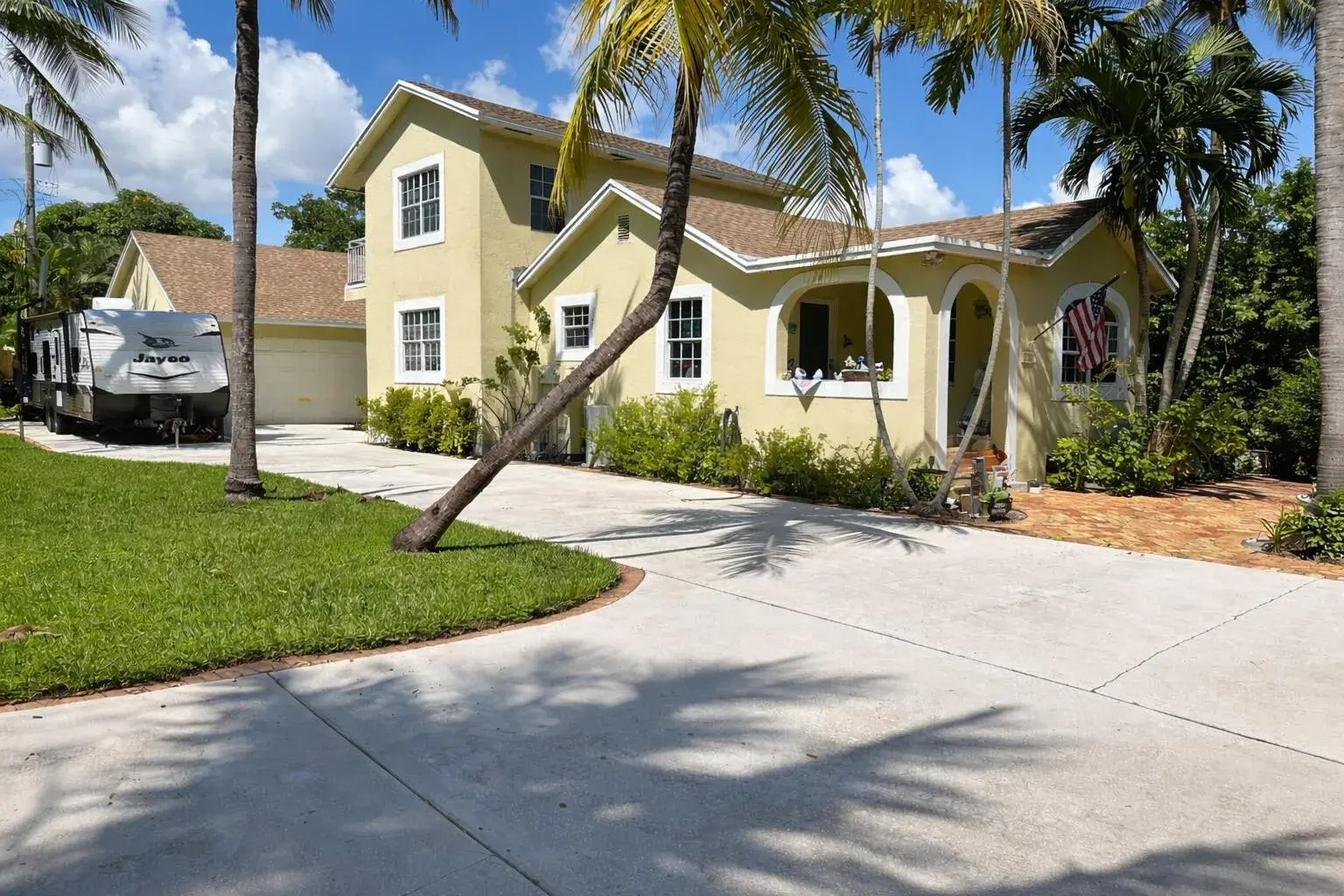 613 N 5th Street, Lantana FL 33462