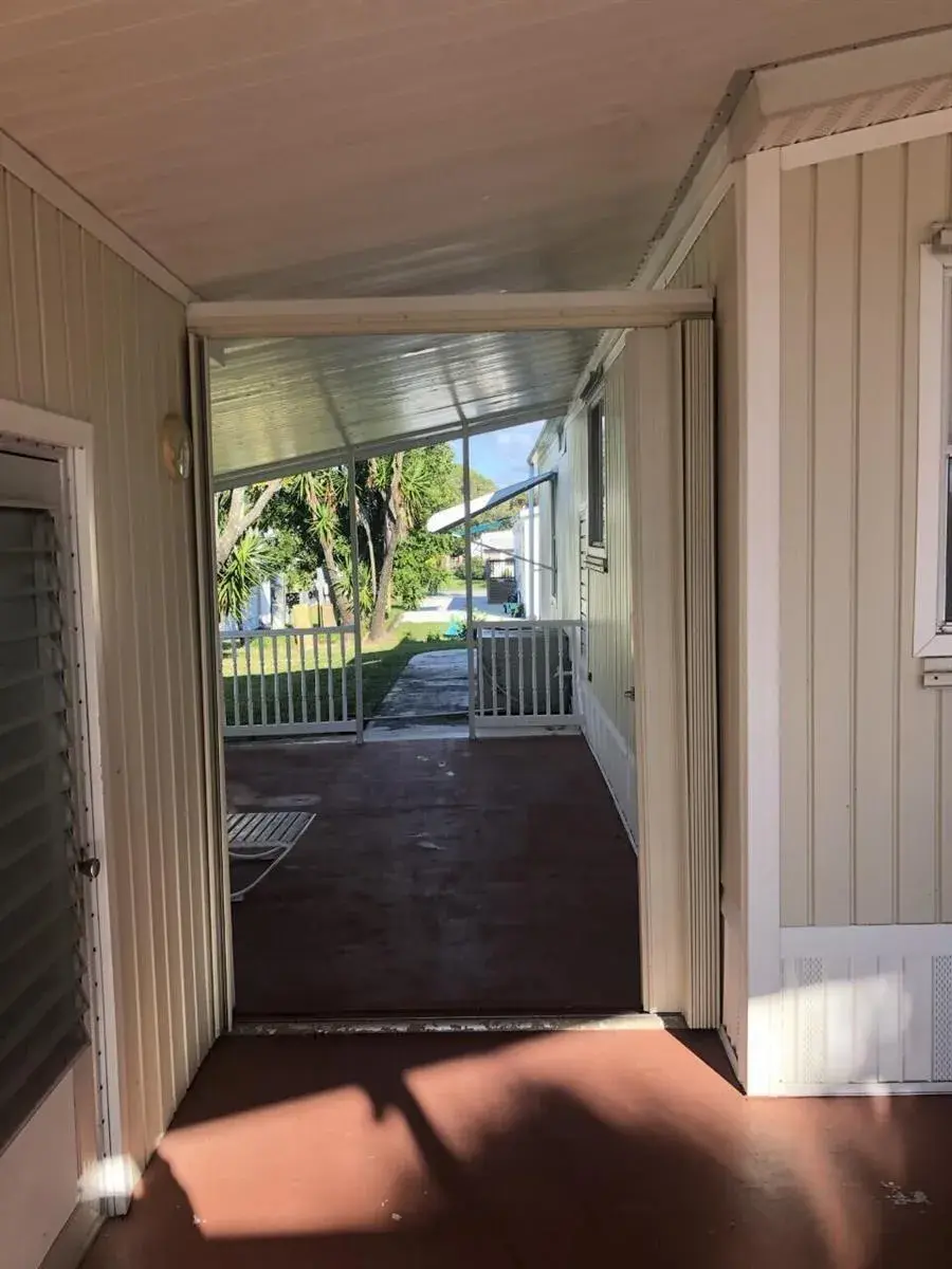 7847 SE Swan Avenue, Hobe Sound FL 33455