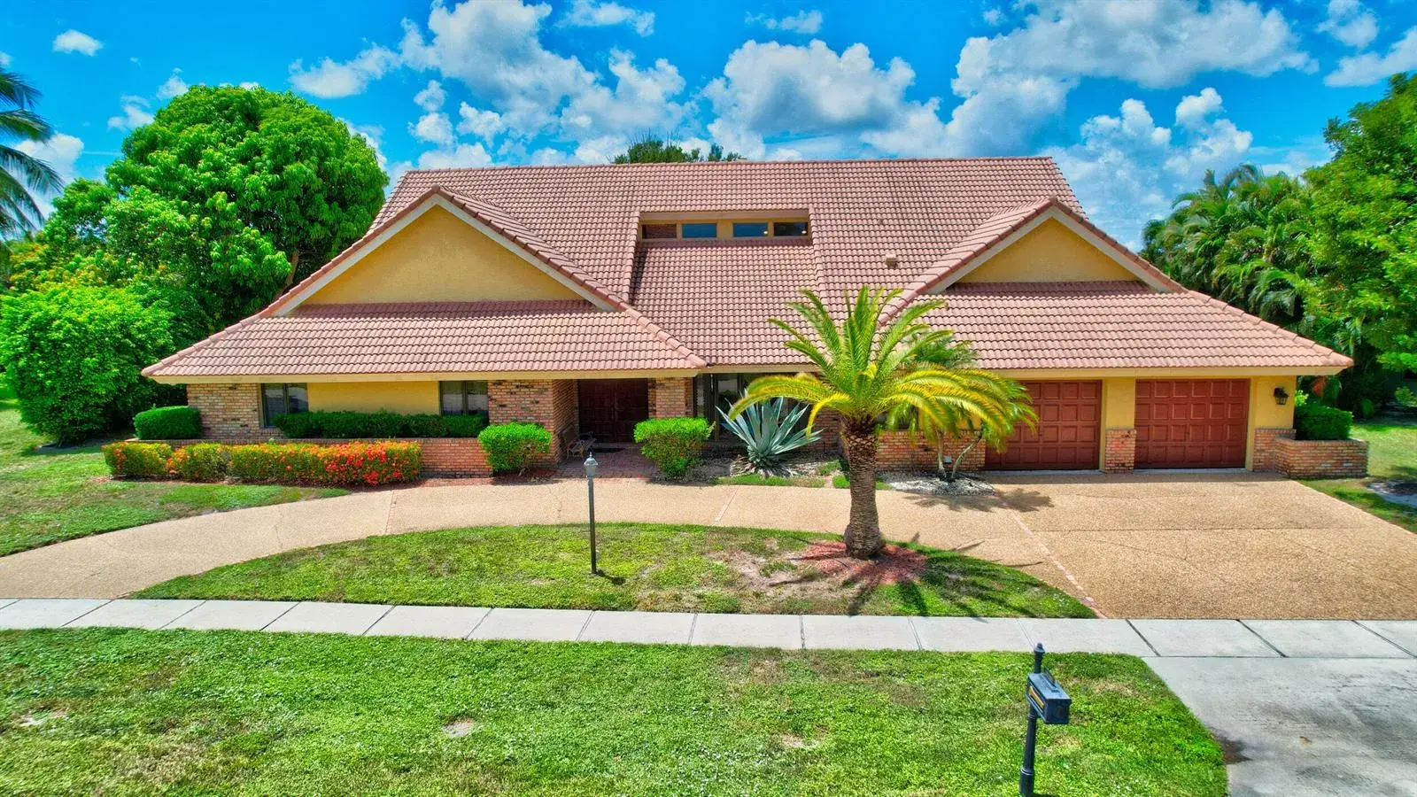 4 bedroom 3 bath Residential for sale at 3110 Equestrian Drive, Boca Raton FL 33434