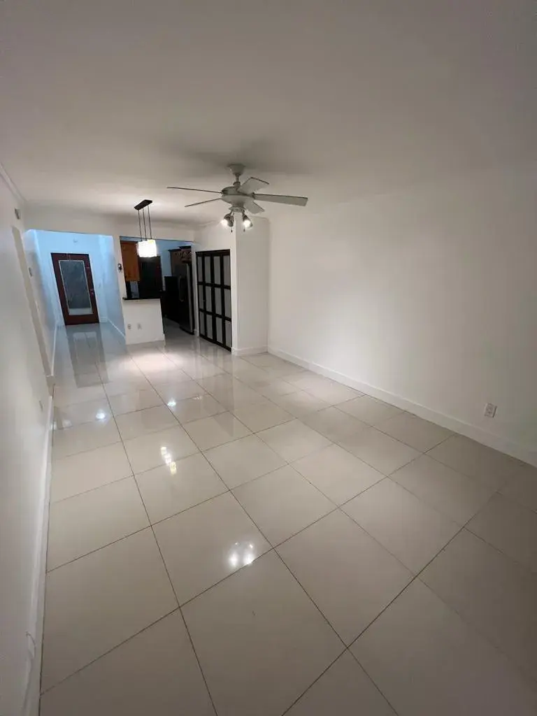 1560 NE 127th Street # 113, North Miami FL 33161