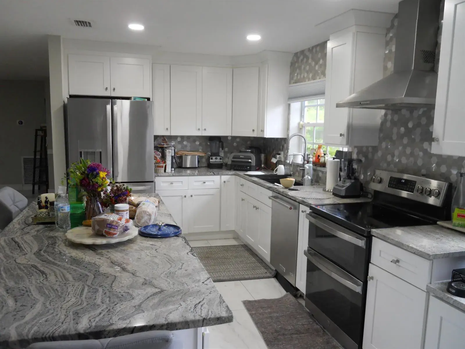2755 NW 84th Avenue, Coral Springs FL 33065