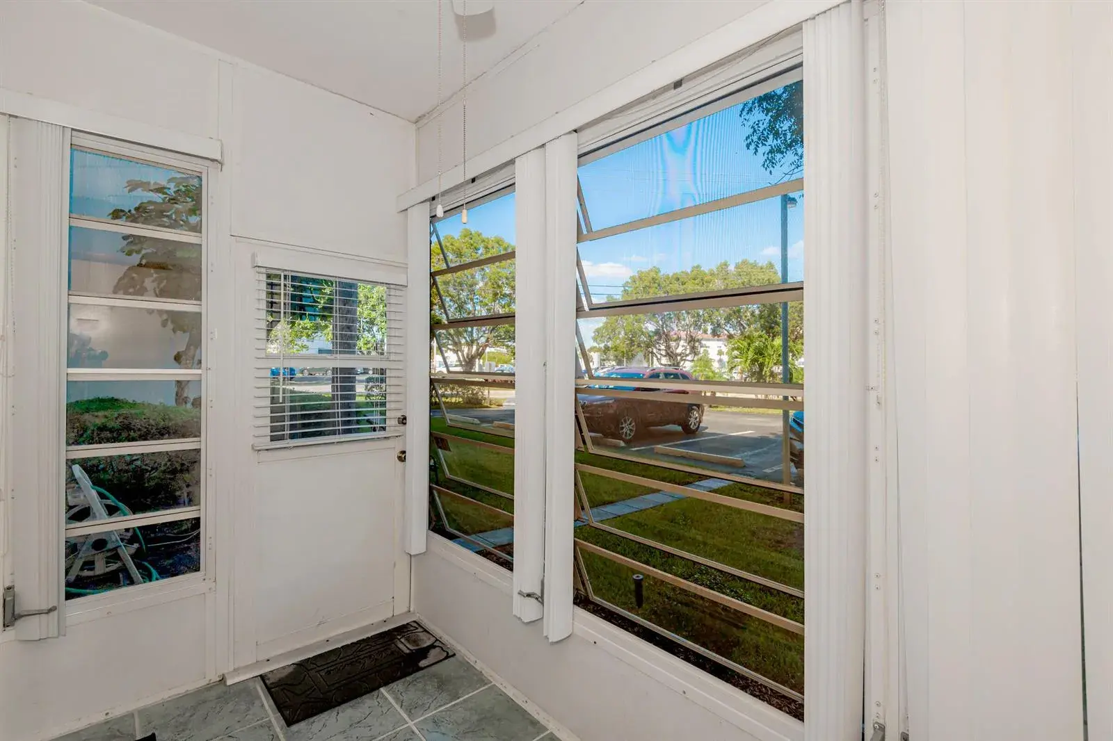 1 bedroom 1 bath Residential for sale at 4770 NW 21st Street # 105, Lauderhill FL 33313