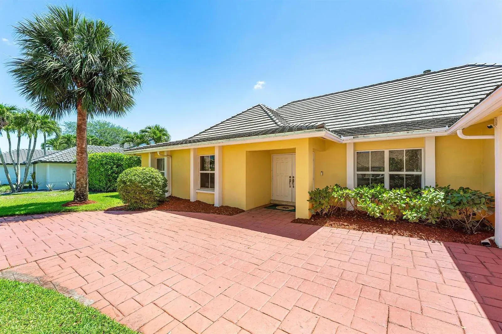 2099 Greenview Cove Drive, Wellington FL 33414