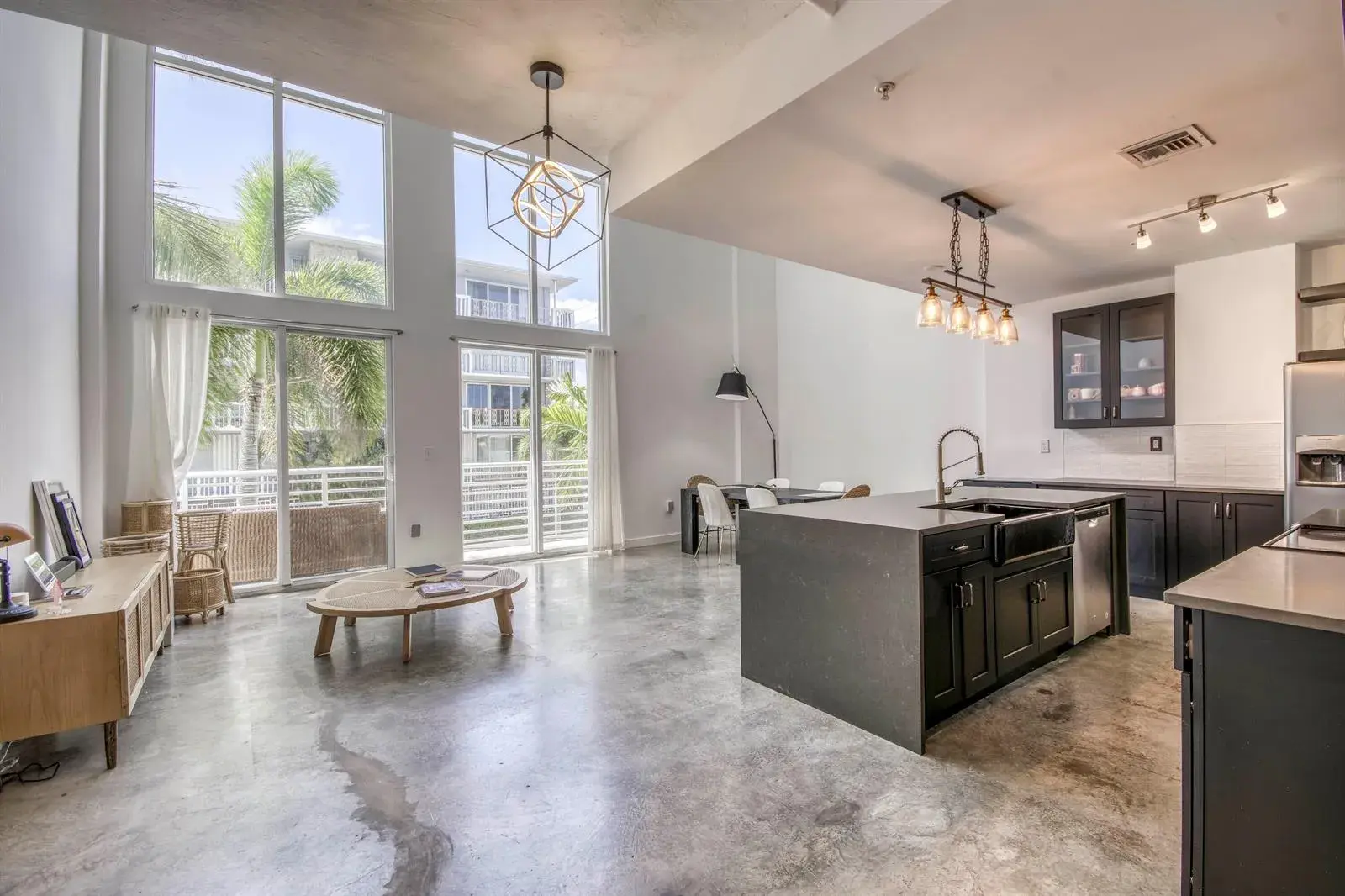2 bedroom 2 bath Residential for sale at 108 Lake Avenue # 202, FL 33460