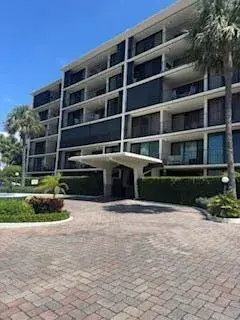 2 bedroom 2 bath Residential for sale at 225 S Beach Road Unit 205, Jupiter FL 33469