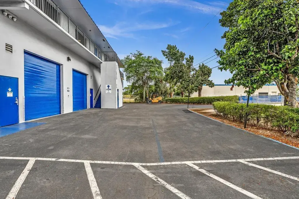 1150 SW 10th Avenue, Pompano Beach FL 33069