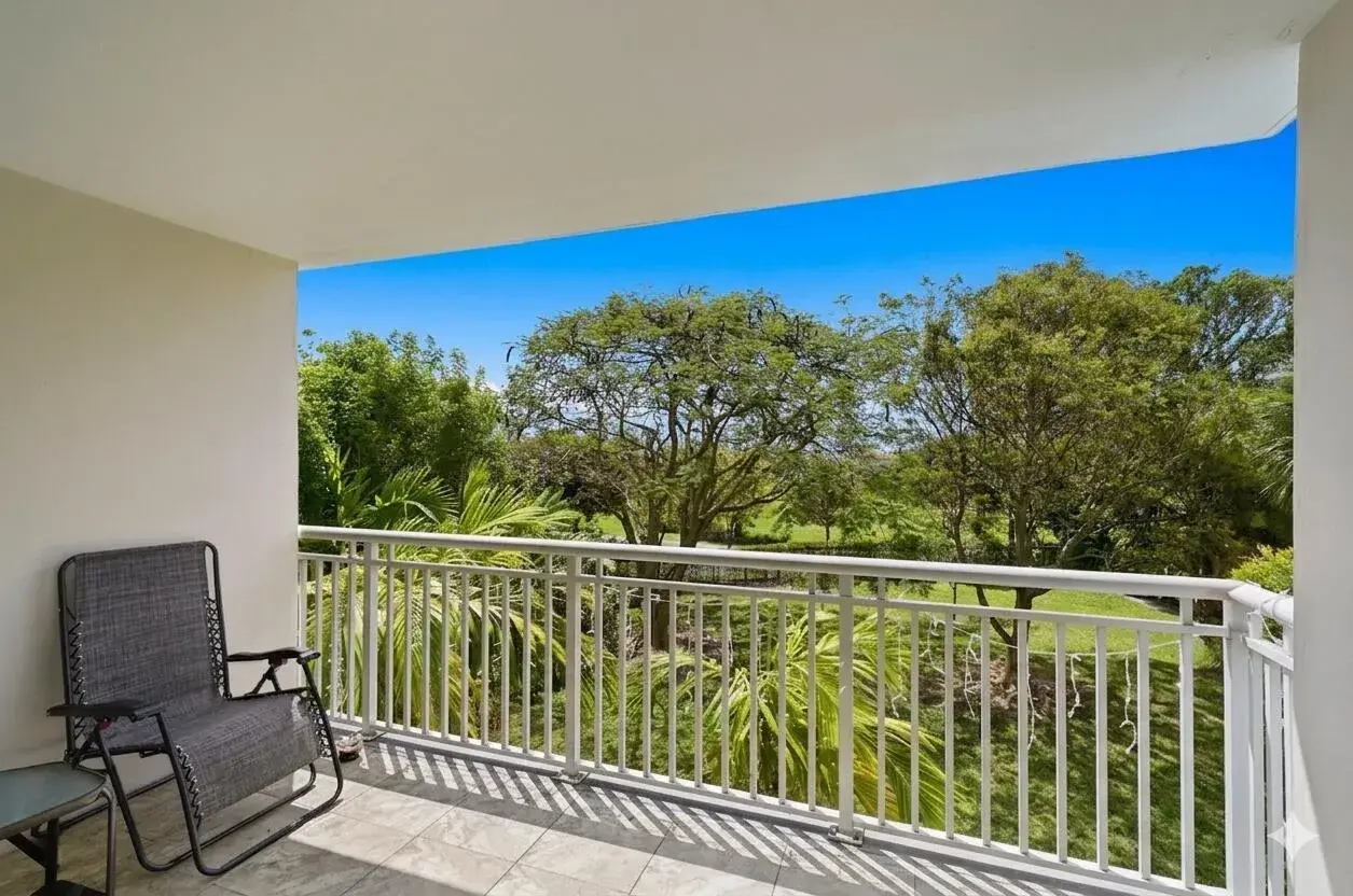 3800 Hillcrest Drive # 310, Hollywood FL 33021
