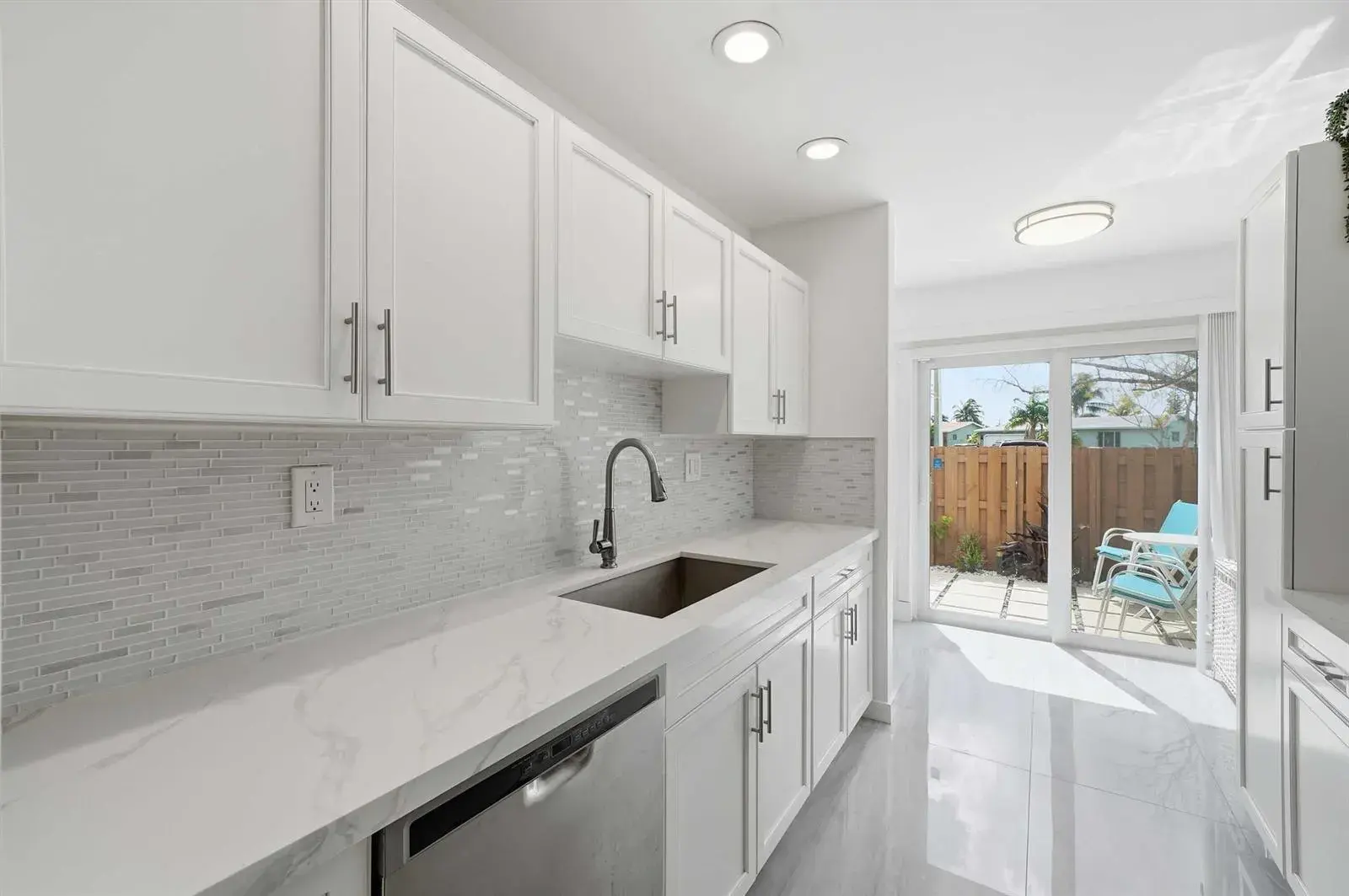 2 bedroom 2 bath Residential for sale at 10875 NW 29th Manor # 8, Sunrise FL 33322