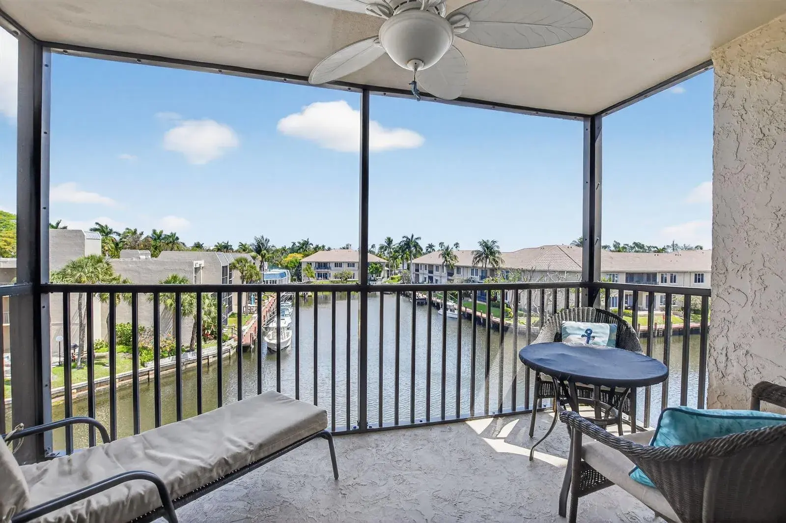 2 bedroom 2 bath Residential for sale at 6 Royal Palm Way # 409, Boca Raton FL 33432