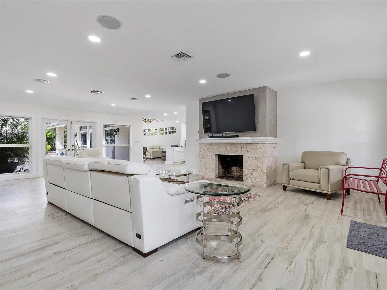 411 Poinciana Drive, Fort Lauderdale FL 33301