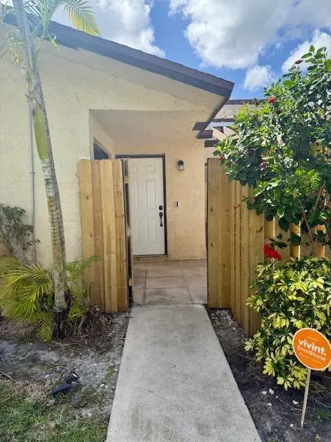 1803 Waterview Circle, Palm Springs FL 33461