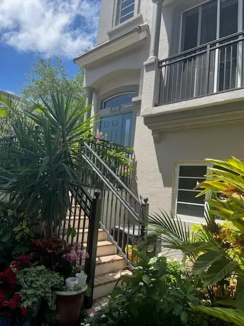 3932 Coral Heights Way, Oakland Park FL 33308