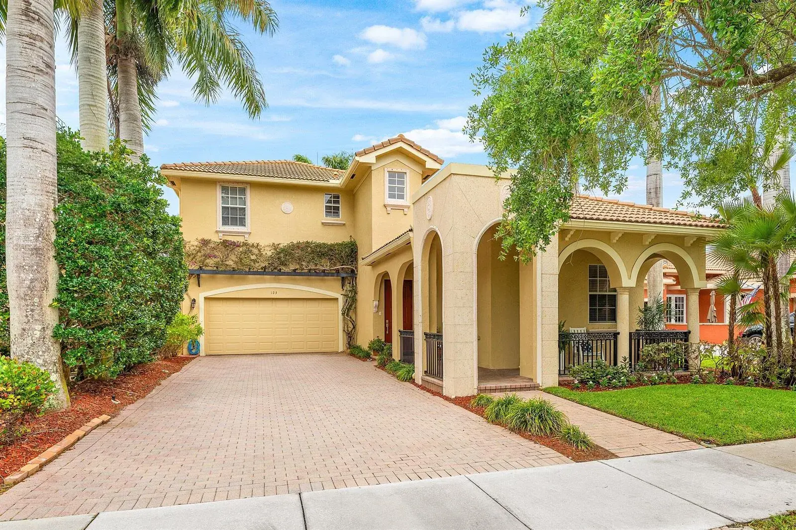 4 bedroom 3 bath Residential for sale at 123 Via Castilla, Jupiter FL 33458