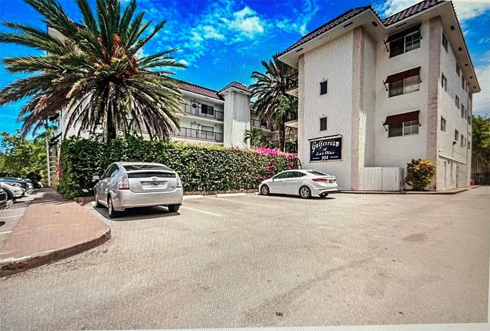1 bedroom 1 bath Residential Lease for rent at 924 SE 2nd Street # 20, Fort Lauderdale FL 33301