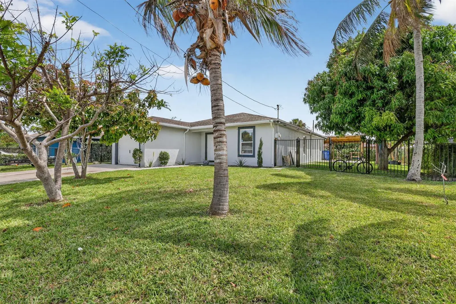 1691 W 26th Court, Riviera Beach FL 33404