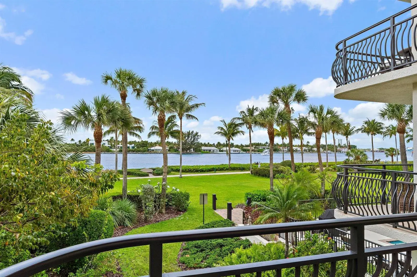 3 bedroom 2 bath Residential for sale at 314 Inlet Way # 101, Palm Beach Shores FL 33404