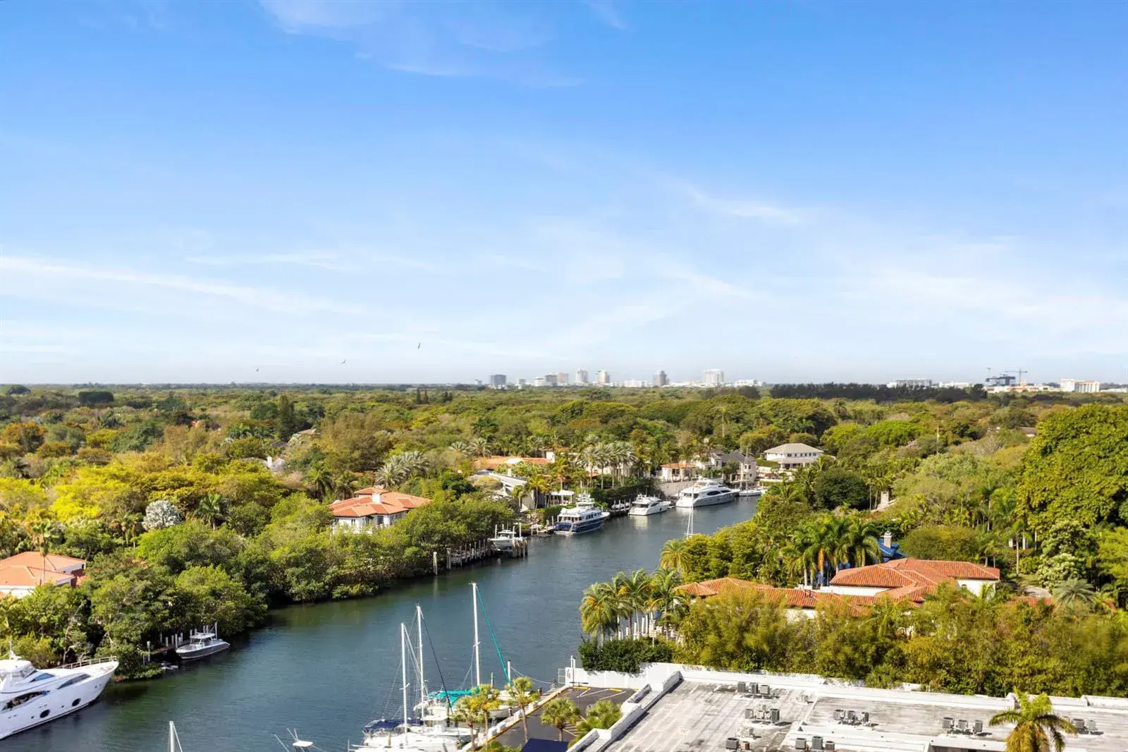 1 bedroom 1 bath for sale at 90 Edgewater Drive, Coral Gables FL 33133