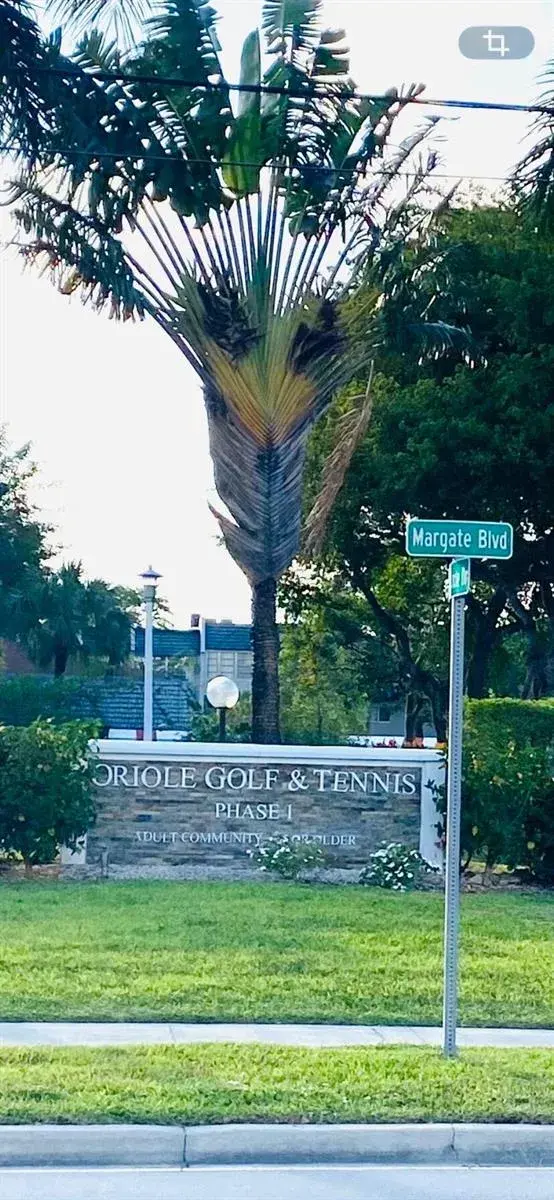 2 bedroom 2 bath Residential for sale at 7817 Golf Cir Drive # 210, Margate FL 33063