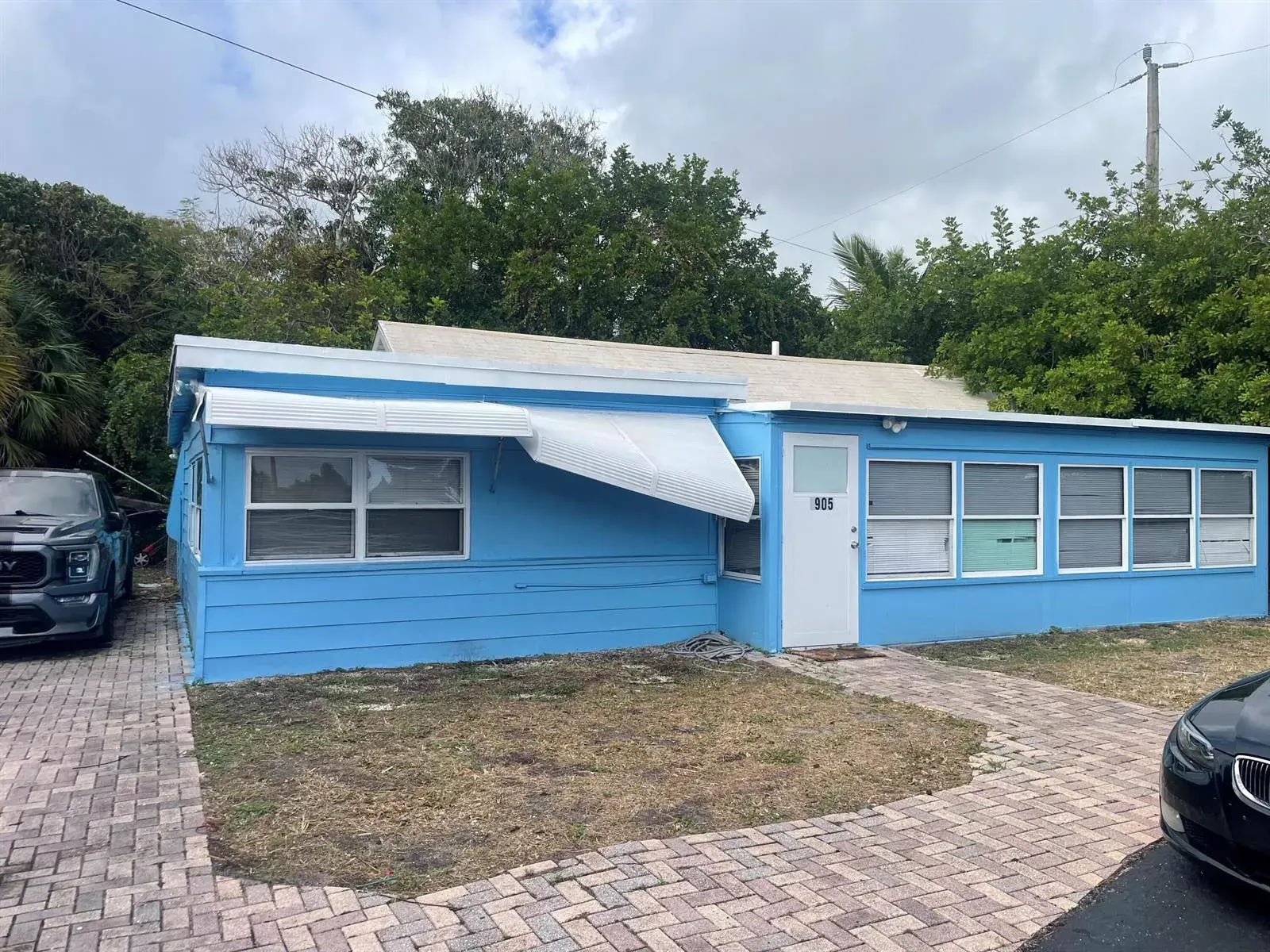 3 bedroom 2 bath Residential for sale at 1905 Florida Street, FL 33460