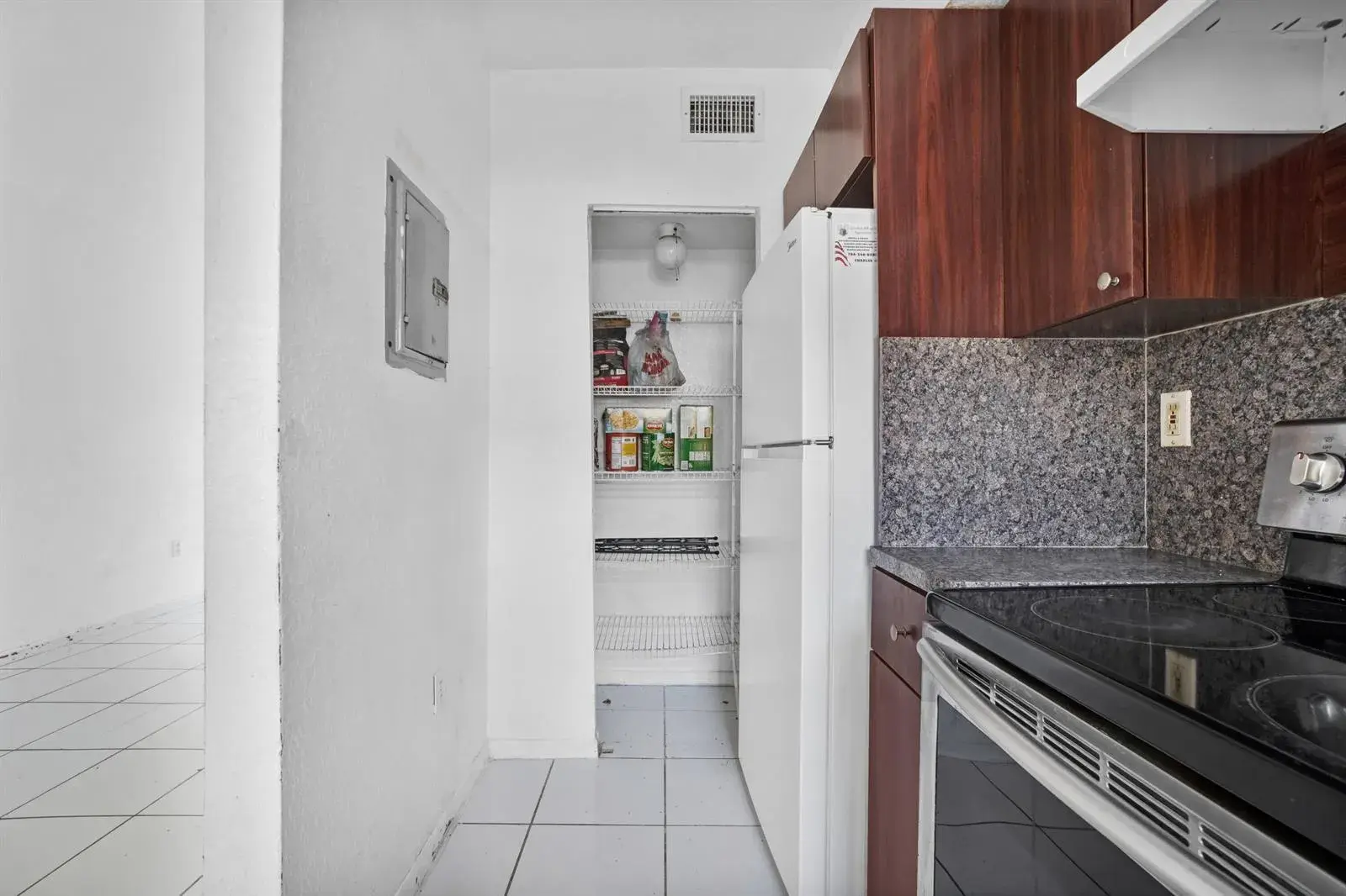 306 NW 84th Terrace # 306, Miami FL 33150