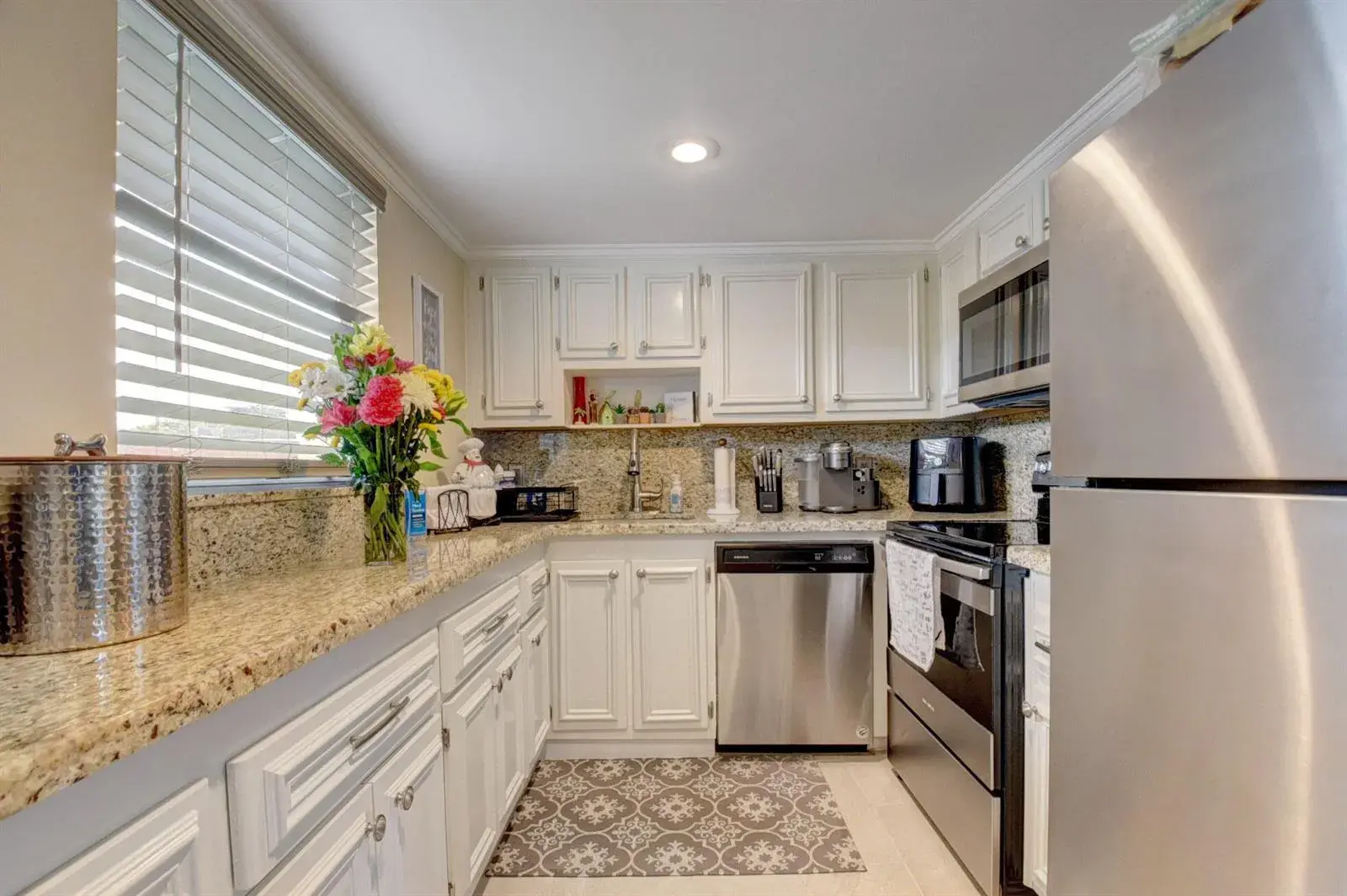 2 bedroom 2 bath Residential for sale at 661 Flanders N # 661, Delray Beach FL 33484
