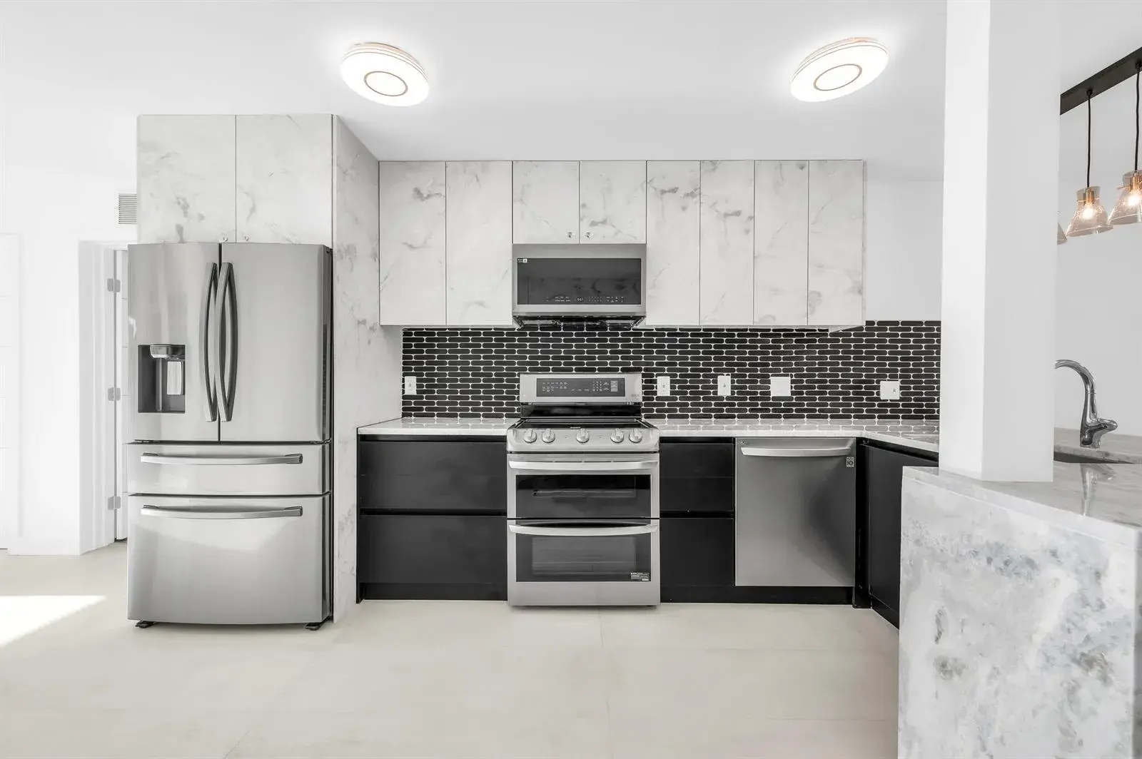 3470 NW 21st Avenue, Oakland Park FL 33309